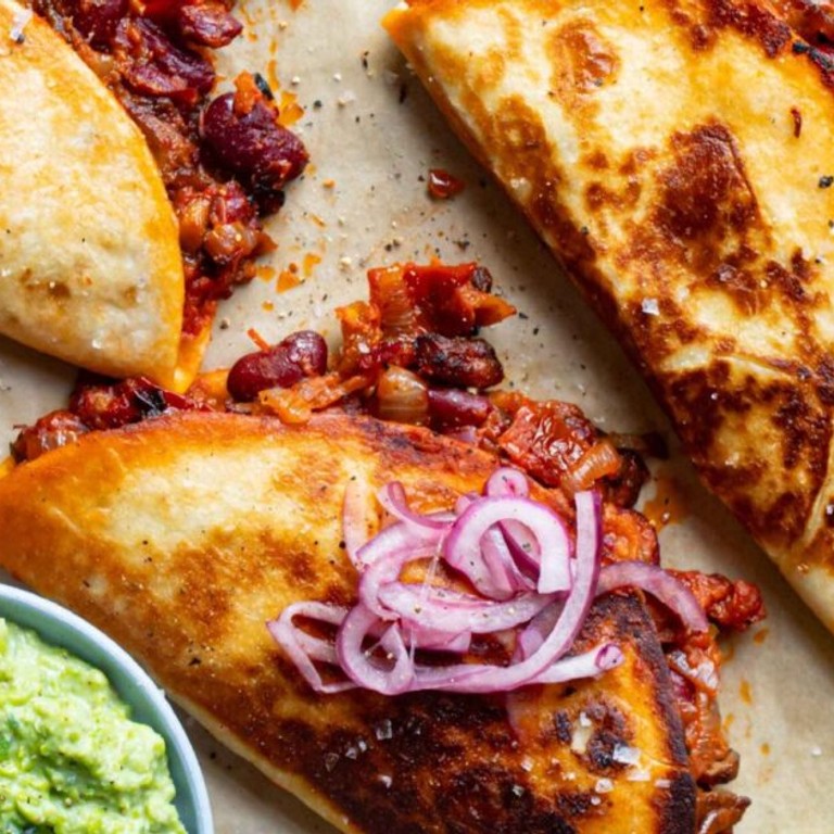 Knusprige Pilz- und Schwarzen-Bohnen-Tacos mit Erbsen-Guacamole