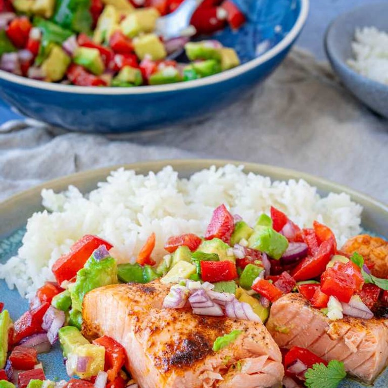 Lachs mit Avocado Salsa