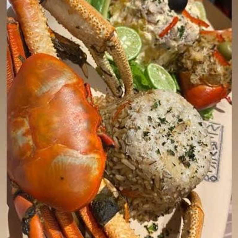 Cangrejada Criolla Completa (Con Carapachos Relleno, Arroz y Salsas)