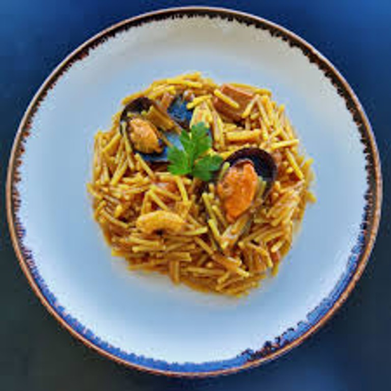 Fideuá Rápida de Gambas y Mejillones