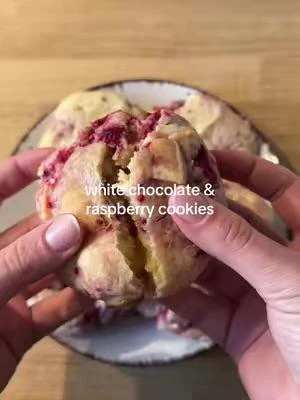 White Chocolate Raspberry Cookies