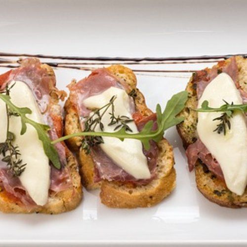 Tomato Mozzarella Garlic Anchovies Onion Dry Bread